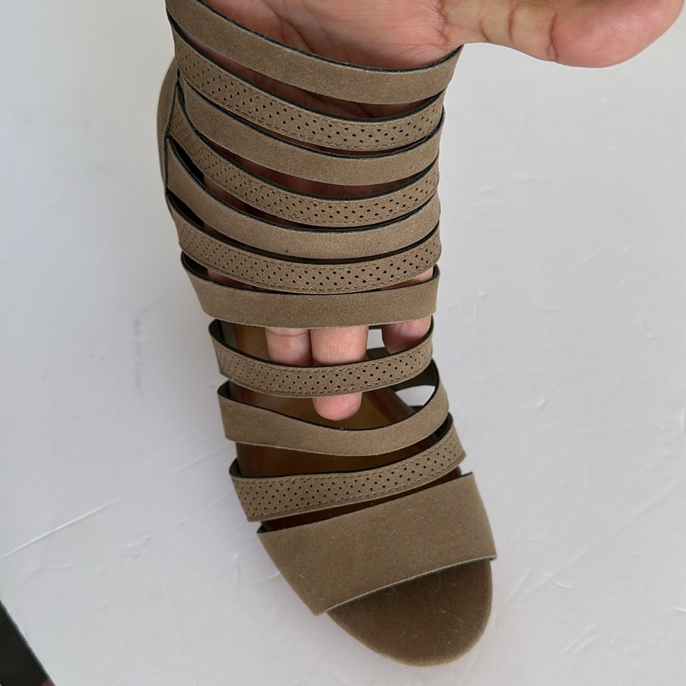 London Rebel Women’s Strappy Tan Heels - Picture 6 of 17